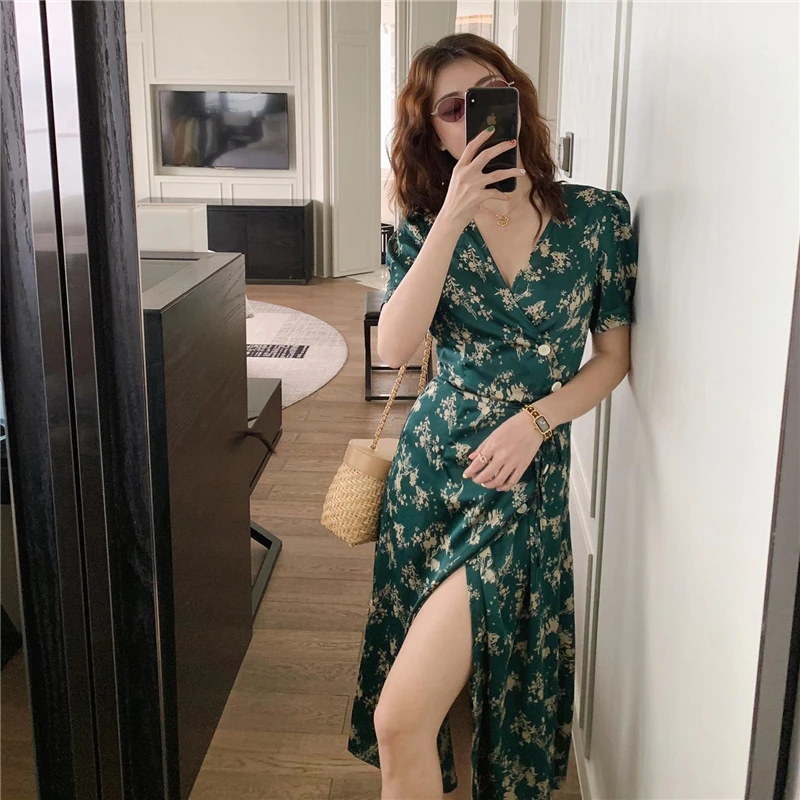 Bohemain Vintage V-neck Short Sleeve Women Dress Irregular Button Split Female A-line Dress 2020 Summer Green Party Vestidos