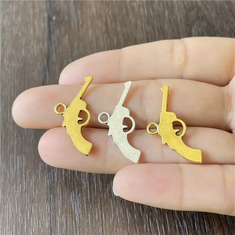 

JunKang Zinc Alloy Glossy Revolver Mini Pendant DIY Beaded Bracelet Necklace Amulet Making Discovery Accessories Wholesale