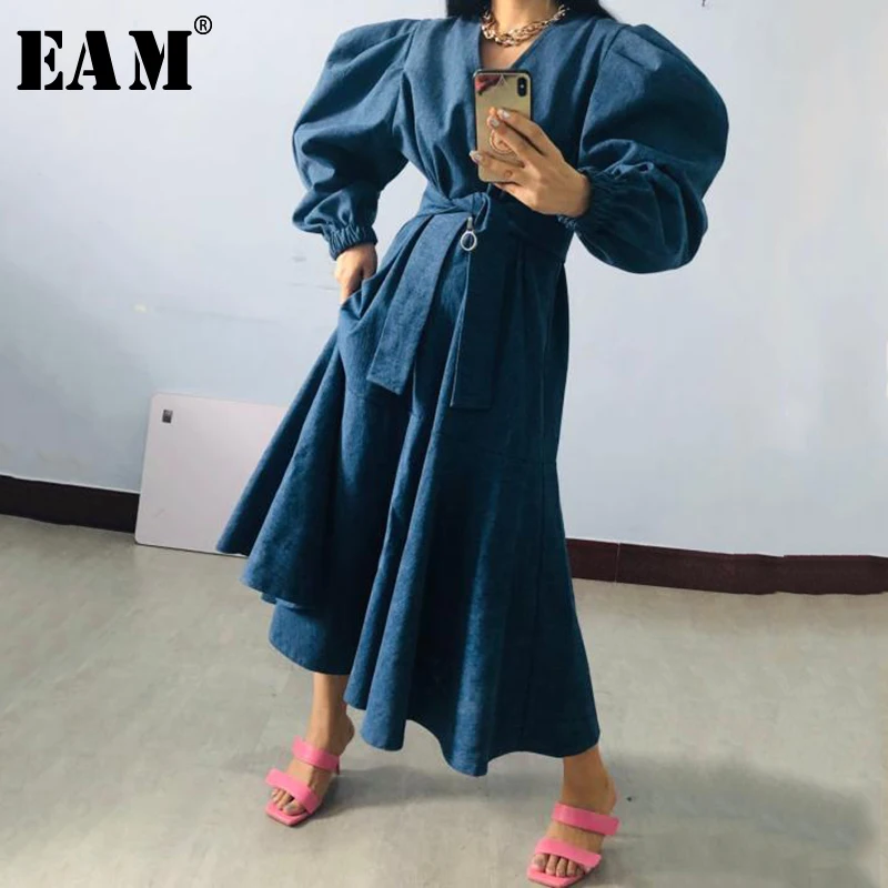[EAM] Women Blue Denim Ruffles Stitch Big Size