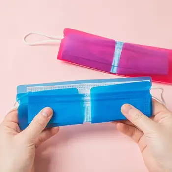 

1pcs Cover Mask Bag Face Mask Storage Portable Foldable Folder Cover Mask Holder Portable Folding Mask Temporary Bag