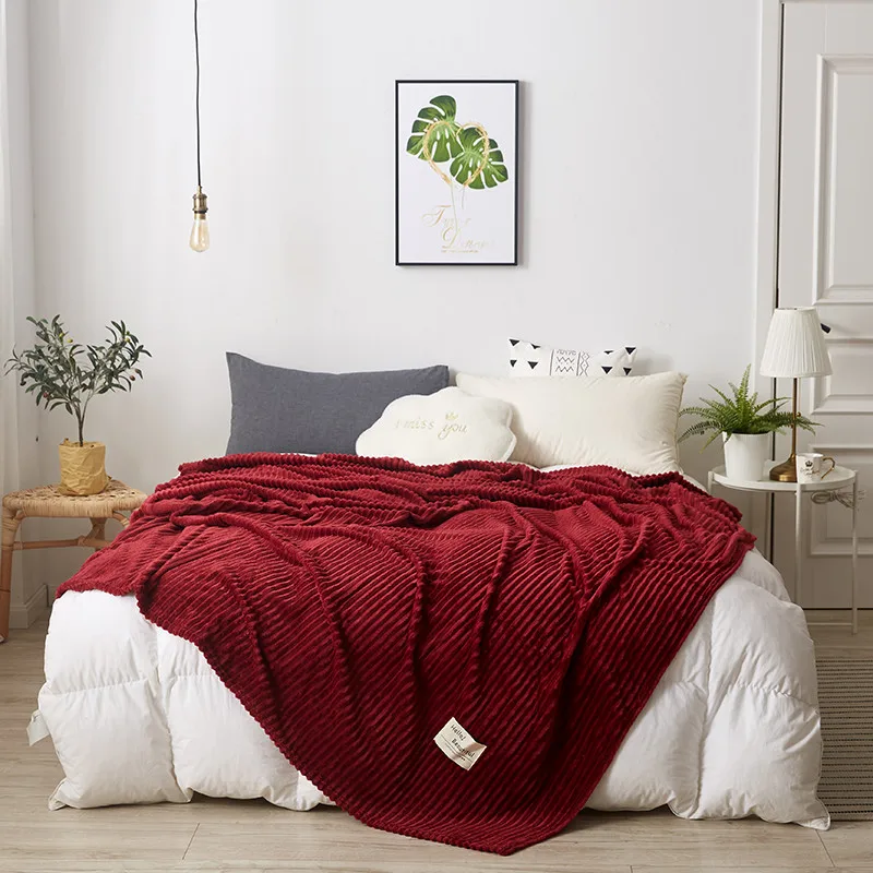 Одноцветное Коралловое Флисовое одеяло, одеяло на диван-кровать для дома, теплое пуховое одеяло, офисное одеяло, большой размер, Рождественское украшение, одеяло - Цвет: Фиолетовый