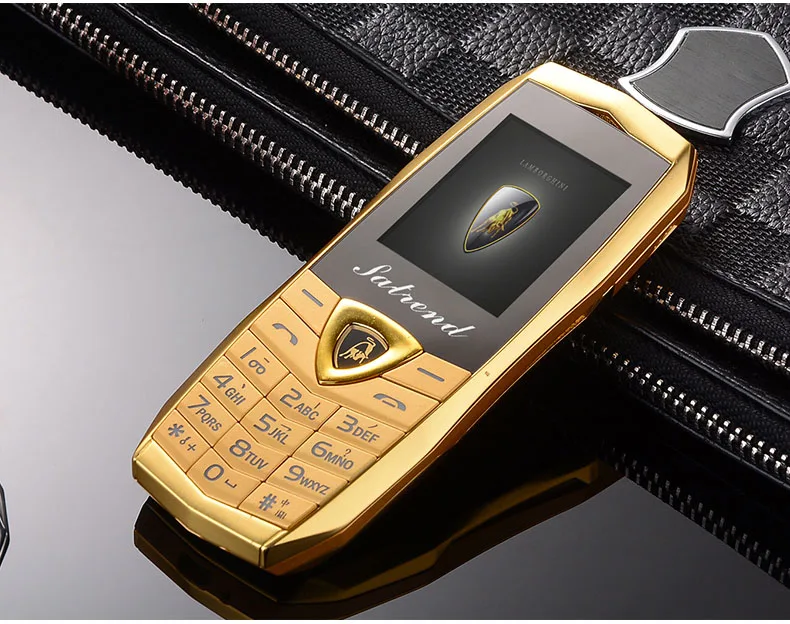 Роскошный телефон A18 с двумя sim-картами, Bluetooth, MP3, MP4, FM камерой, металлический корпус, автомобильный телефон, 1,8 дюймов, дешевый телефон - Цвет: Золотой