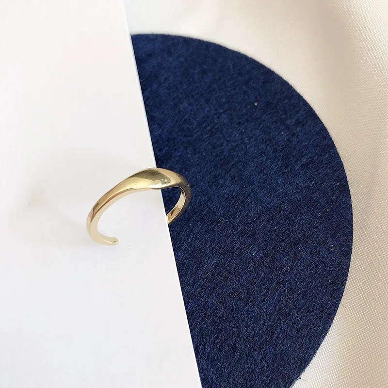 HUANZHI минималистичный дизайн золотистый, серебристый, металлический Асимметричные волны геометрические тонкие кольца для женщин девушка свадебные украшения