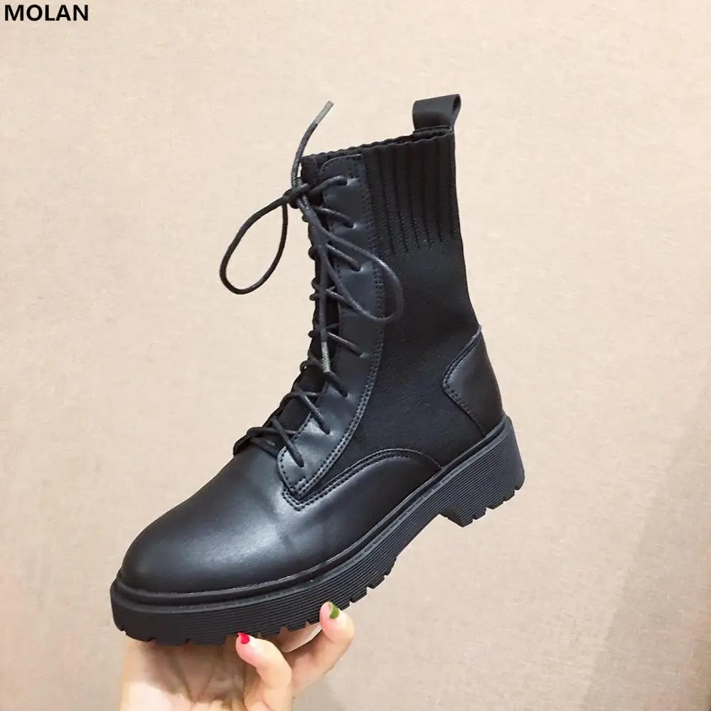 Бренд molan Designers; коллекция года; Сезон Зима; модные черные высококачественные удобные растягивающиеся сапоги на платформе 2 см со шнуровкой; женская обувь; Ботинки martin