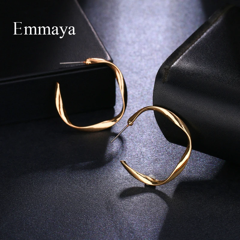 

Emmaya High Quality Ladies Honorable Unclosed Creative Studs Modern Fashion Jewelry Earrings 18KGold color Geometric Present