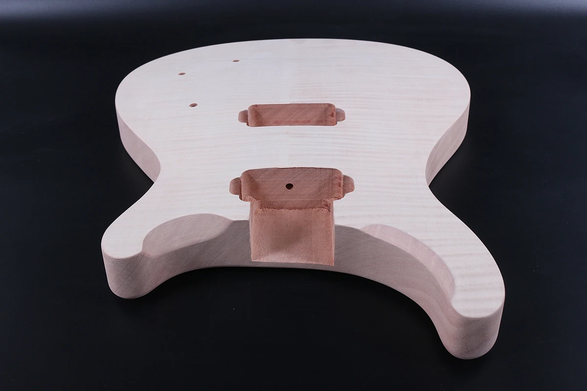 Подходит Diy корпус электрогитары красное дерево + пламя кленов шпон ручной