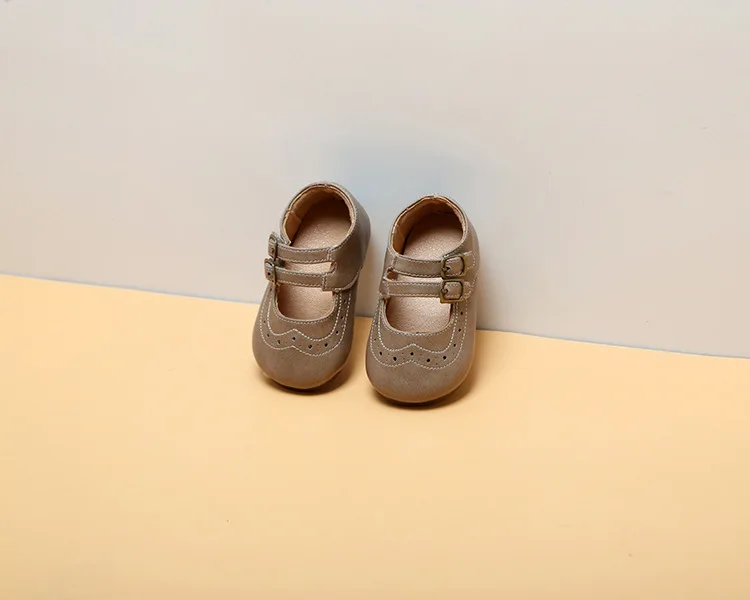 Девочки Кожаные Туфли 0-3 лет старый для маленьких принцесс; обувь мягкая подошва Детские тонкие туфли для малышей;