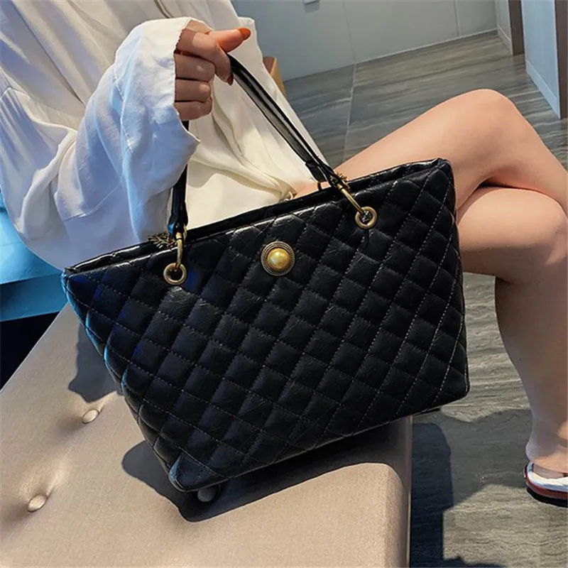 

2019 New Famous Designer Luxury Fashion Chain Shoulder Messenger Bags Casual Diamond Lattice Large Capacity Women Handbags