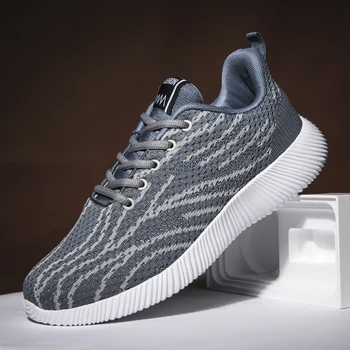 

Classic Men Shoes Spring and Autumn Breathable Mesh Casual Shoes Zapatos De Hombre Soft Bottom Non-slip Lightweight Sports Shoes