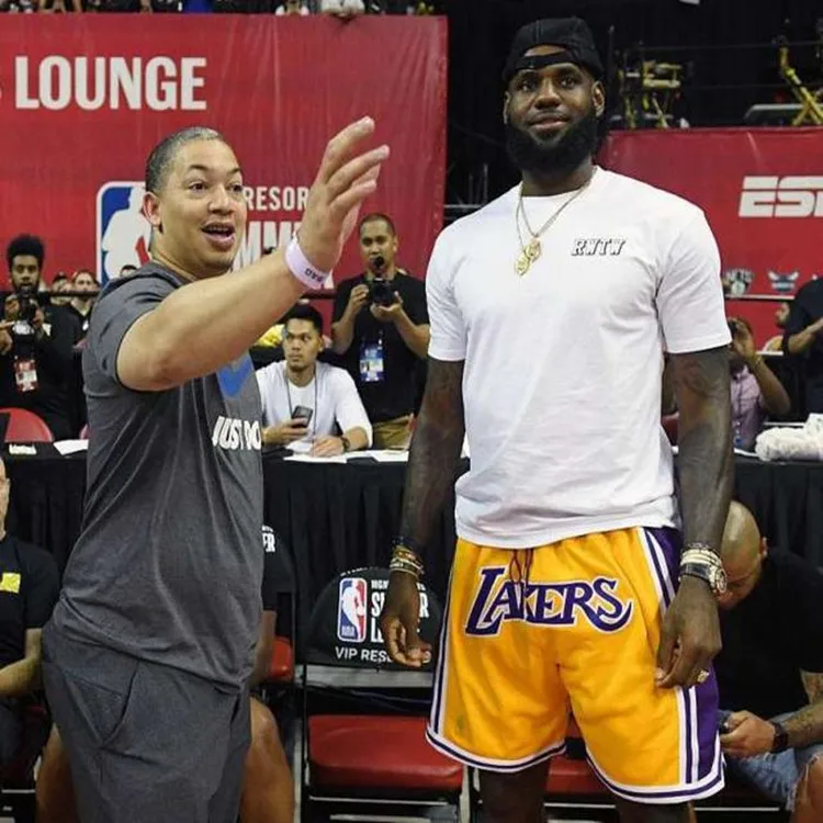 Лейкерс футболка с надписью Lebron. Логотип James, расширяемый браслет, спортивный ремешок, аксессуары для фанатов, Коби Карри Оуэн