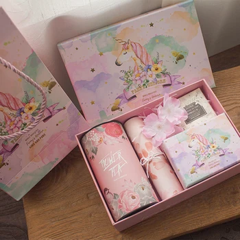

Unicorn Hand-Painted Fresh Gift Box Hand Bag Gift Bag Candy Food Bags Wedding Gift Packag Christmas Party Decor Supplies Box