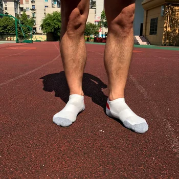 

Men Running Socks Breathable Non-Slip Sports Comfortable Socks Outdoor Sweat-Absorbing Socks