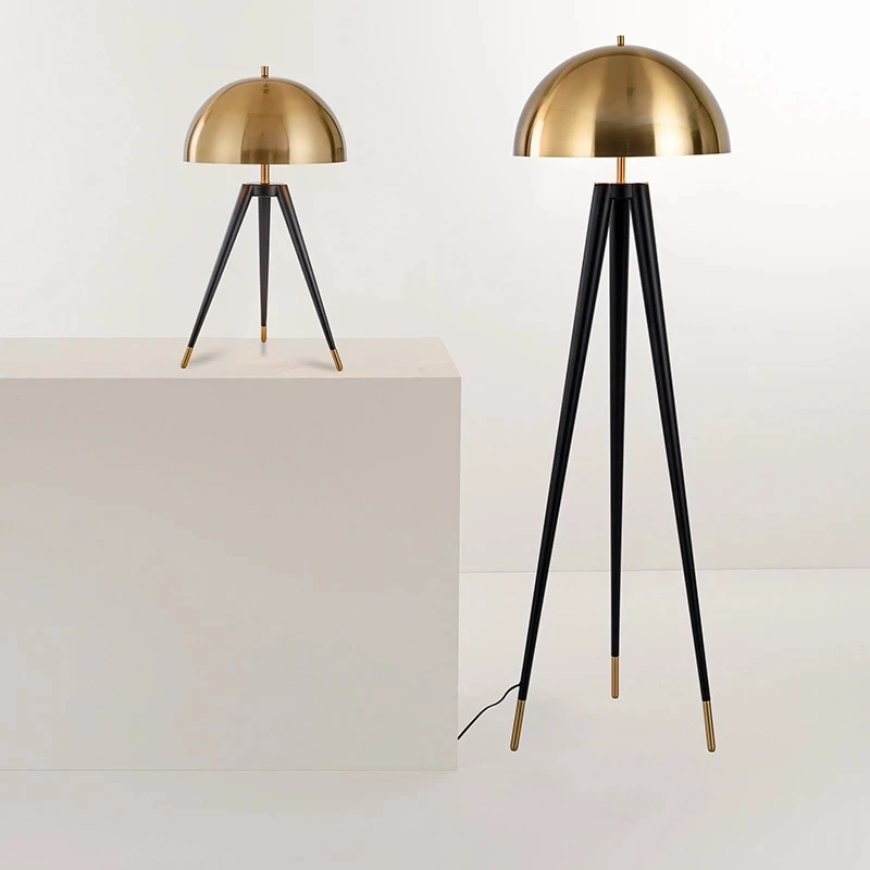 Tanie Postmodernistyczna głowica grzybowa lampa podłogowa projektant Metal galwanizacja Home Decor sklep