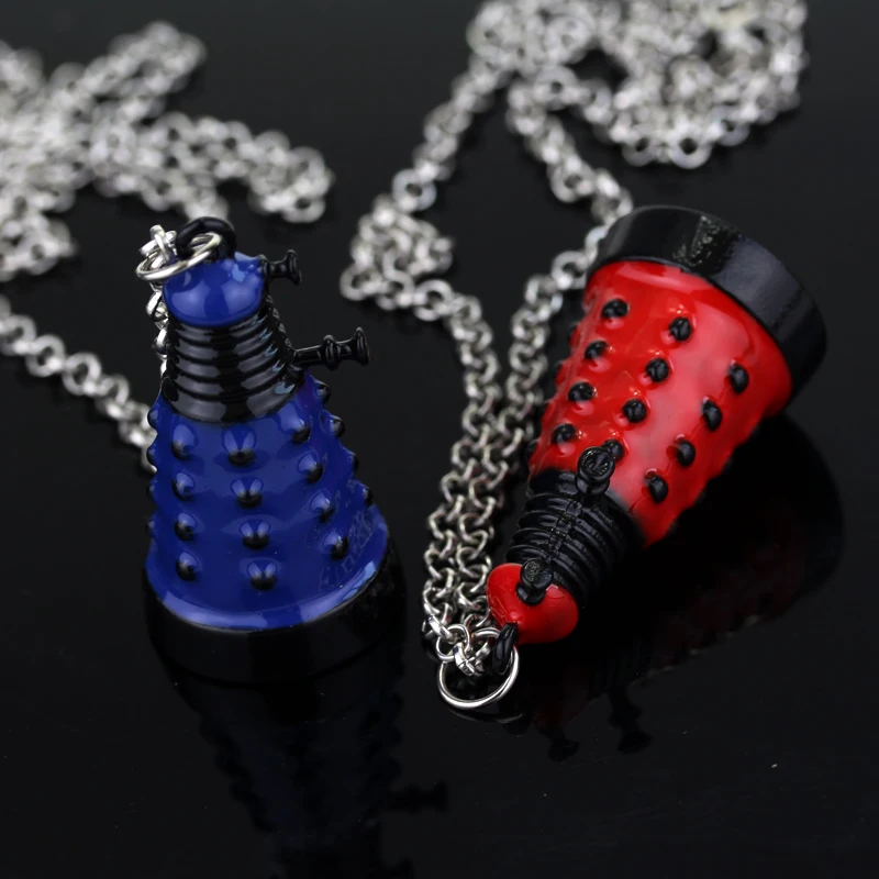 Movie Mysterious Dr who Dalek Pendant Necklace Fashion Retro Blue Red Alien Robot Villain Necklace Pendant