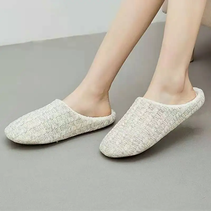 La fête des mères : Offrez à votre maman des chaussons douillets et confortables pour une journée de détente bien méritée fête des mères