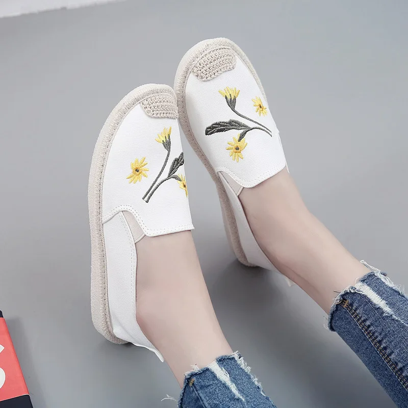 

Women Espadrilles Sneakers Fisherman Comfortable Casual Loafers Shoes Woman Slip on Flats Hemp Embroidery Small Flower D4-60