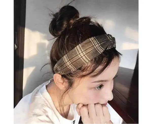 US $138.00 60pcslot DIY Simple Multi Fabrics British Grid Cross Head Bands Elasticity Wide HeadBands Hair Styling Tools Accessory HA1283