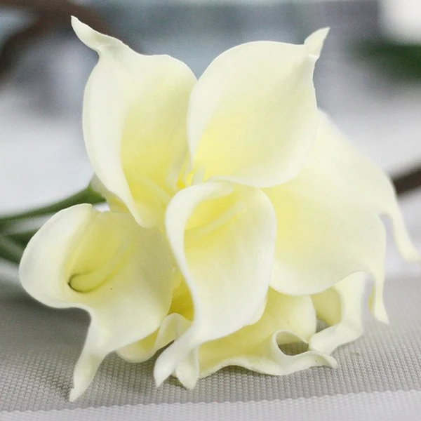 Искусственная Цветочная подделка с имитацией Калла и лилии, яркие украшения для свадьбы, дома, вечерние NIN668 - Цвет: milk white