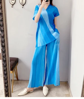 

HOT SELLING Miyake fold fashion suits short sleeve V-neck stripe t-shirt +Wide leg pants two-piece suit IN STOCK