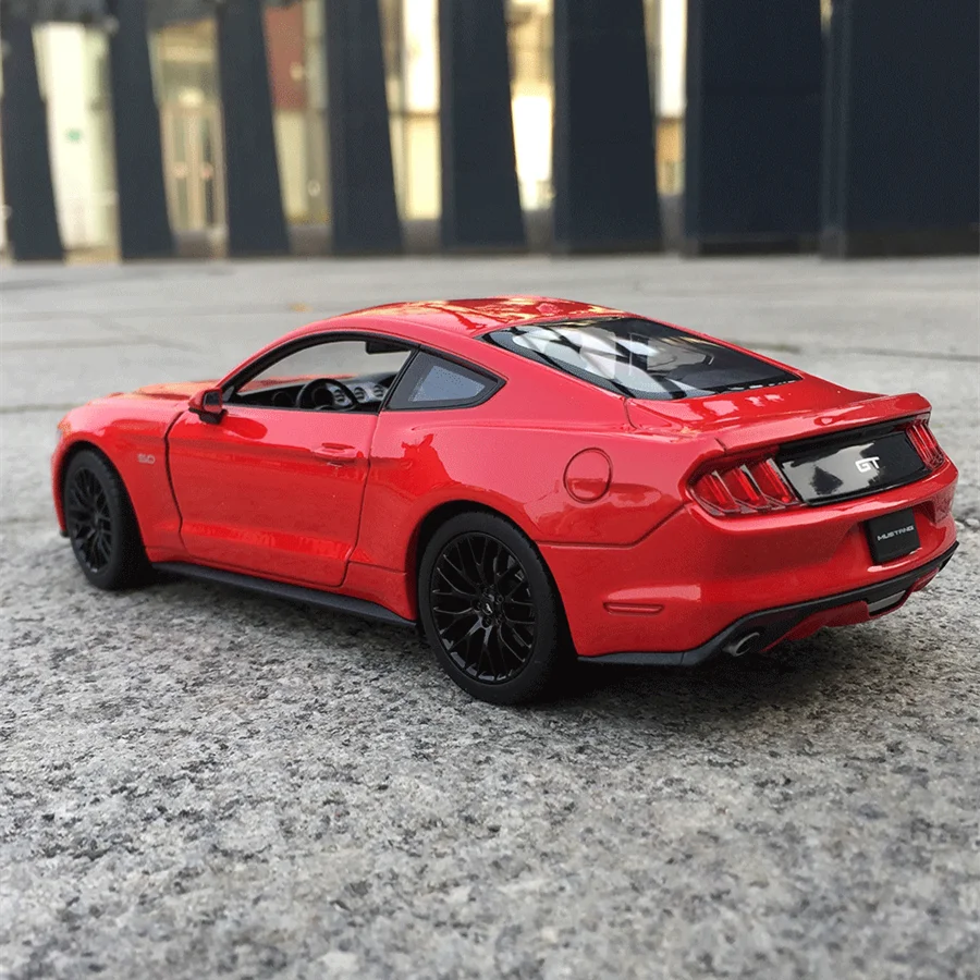 Модель автомобиля Welly 1:24 2015 Ford Mustang GT из сплава отлитые и игрушечные транспортные