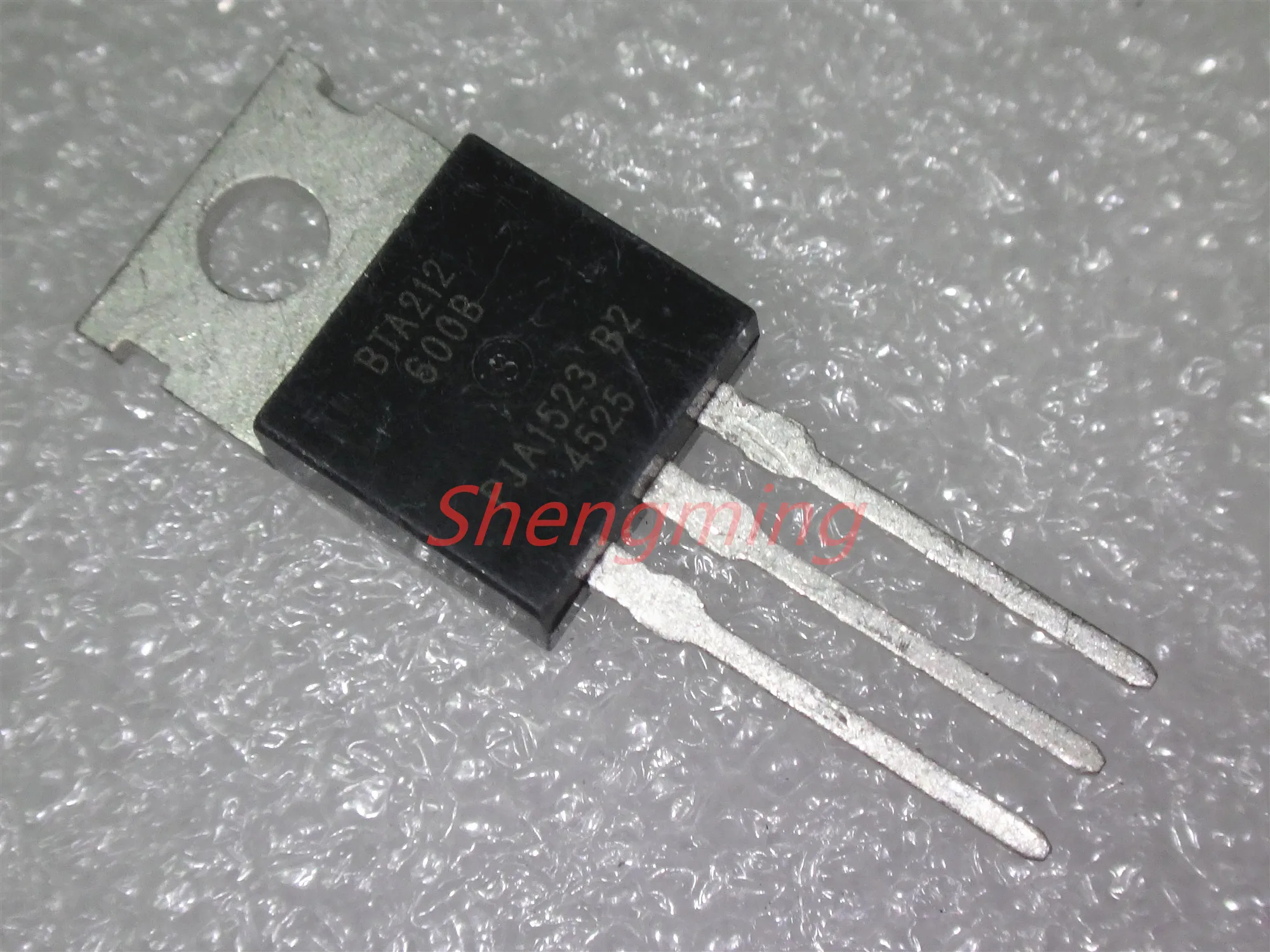 10PCS-BTA212-600B-TO-220.jpg