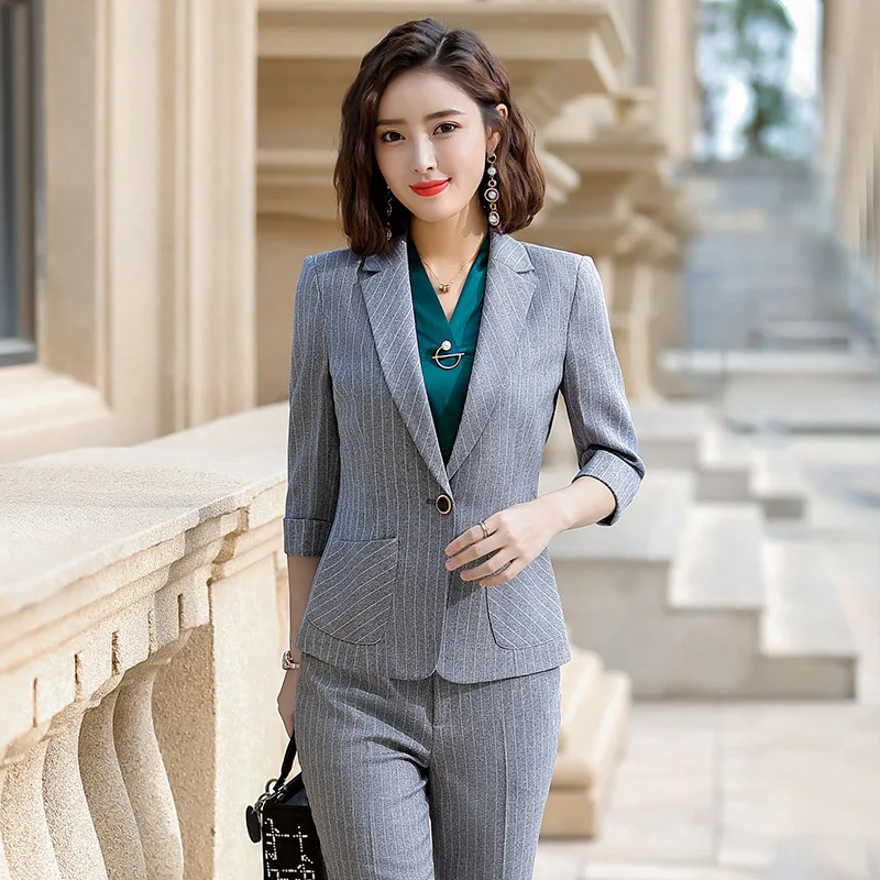 

2019 Autumn And Winter Striped Suit WOMEN'S Suit Slim Fit Wear New Style Three-quarter-length Sleeve Small Coat Casual Suit