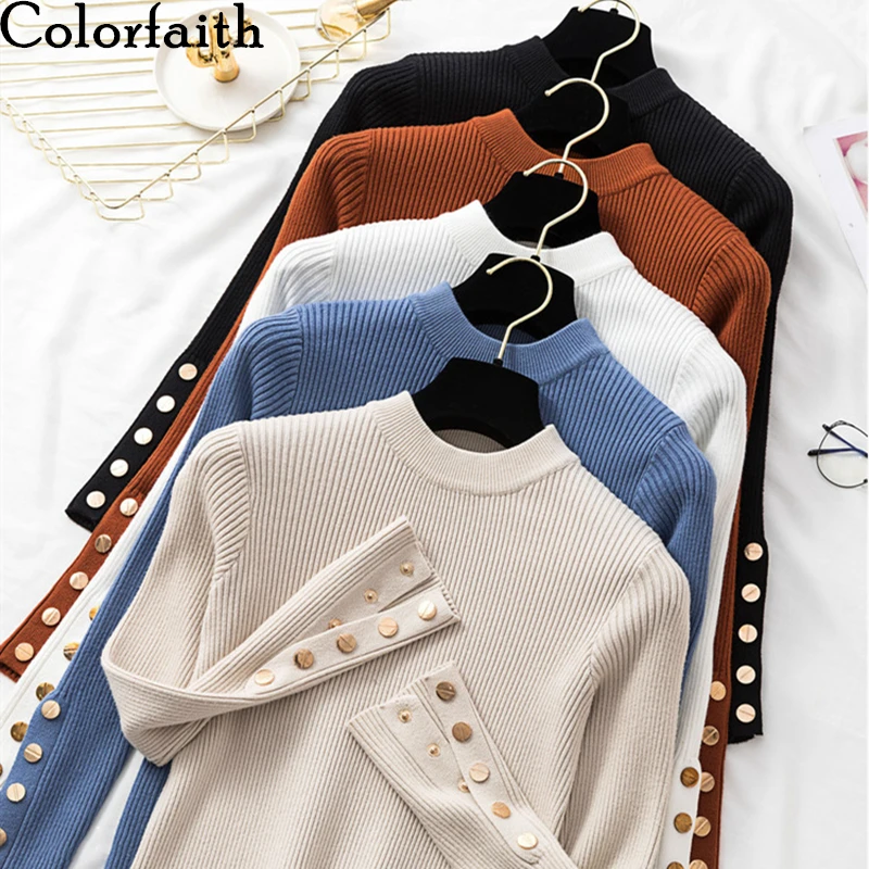 Baratos Colorfaith nuevo 2019 Otoño Invierno suéteres de las mujeres cuello redondo Botón de tejer tapas minimalista estilo coreano sólido SW063