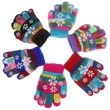 1 пара осенне-зимних детских двухслойных утолщенных снежных вязаных перчаток с цветным принтом