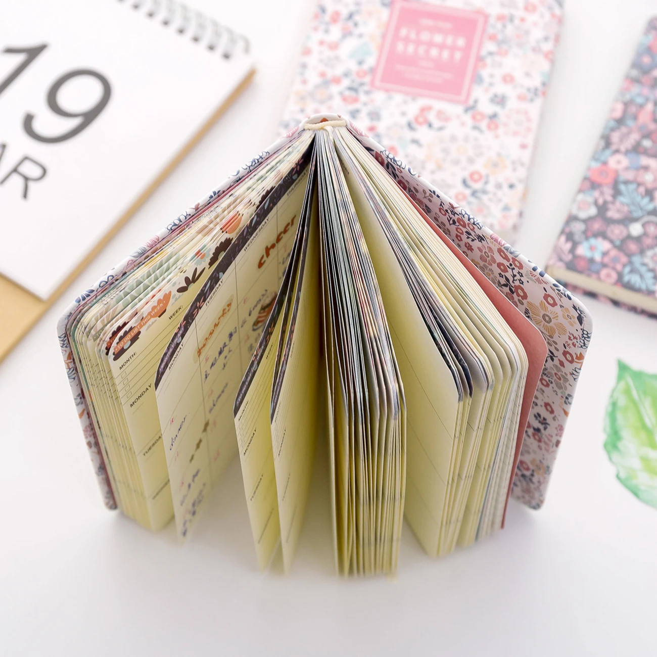Милый блокнот Еженедельный план кожаный чехол Kawaii карманная книга календарь расписание корейские канцелярские принадлежности Школьные офисные принадлежности подарки