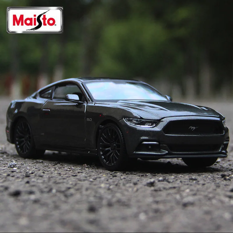 Maisto 1:24 Ford Mustang GT Roadster имитация сплава Модель автомобиля Моделирование Украшение автомобиля коллекция Подарочная игрушка - Цвет: Mustang GT