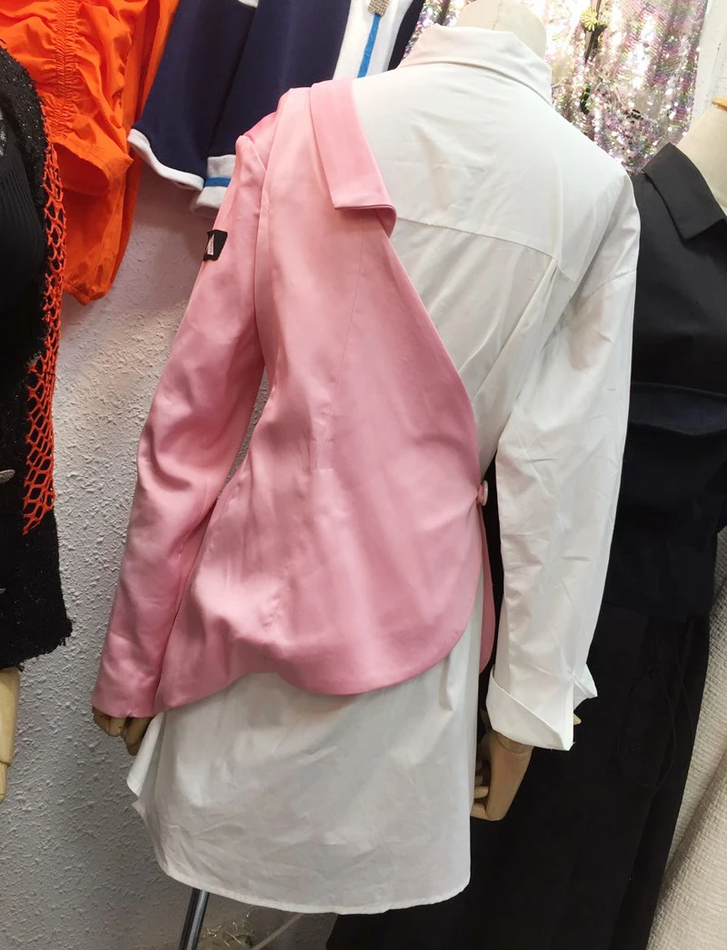 Star With The Same Paragraph Autumn And Winter New Pink Lapel Half Wear Suit White Long-sleeved Long Shirt F611