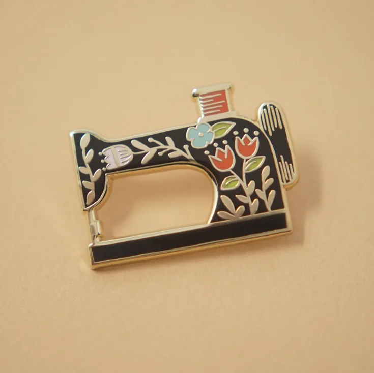 

Sewing Machine Enamel Pin , Enamel Pin,