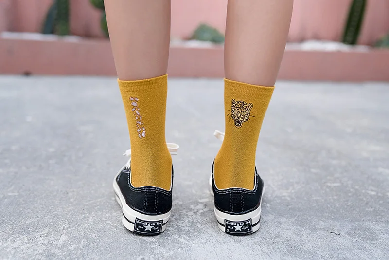 Осенне-зимние новые модные забавные носки INS Tide, женские хлопковые носки с вышивкой тигра для девочек