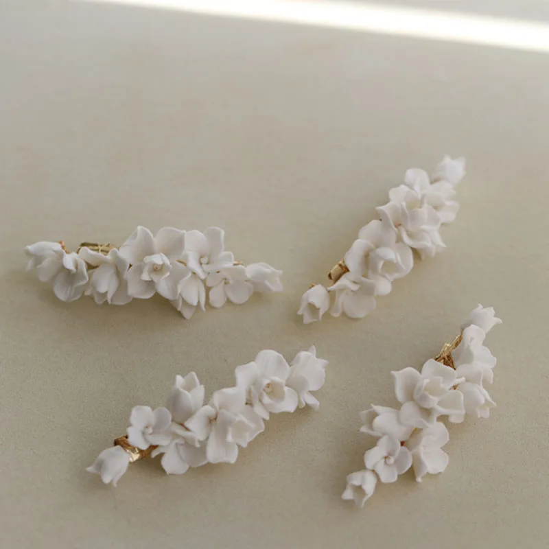 

SLBRIDAL Handmade Ins Style Alloy Ceramic Flower Crystal Bridal Hair Clip Barrettes Wedding Headpieces Women Hair Accessories