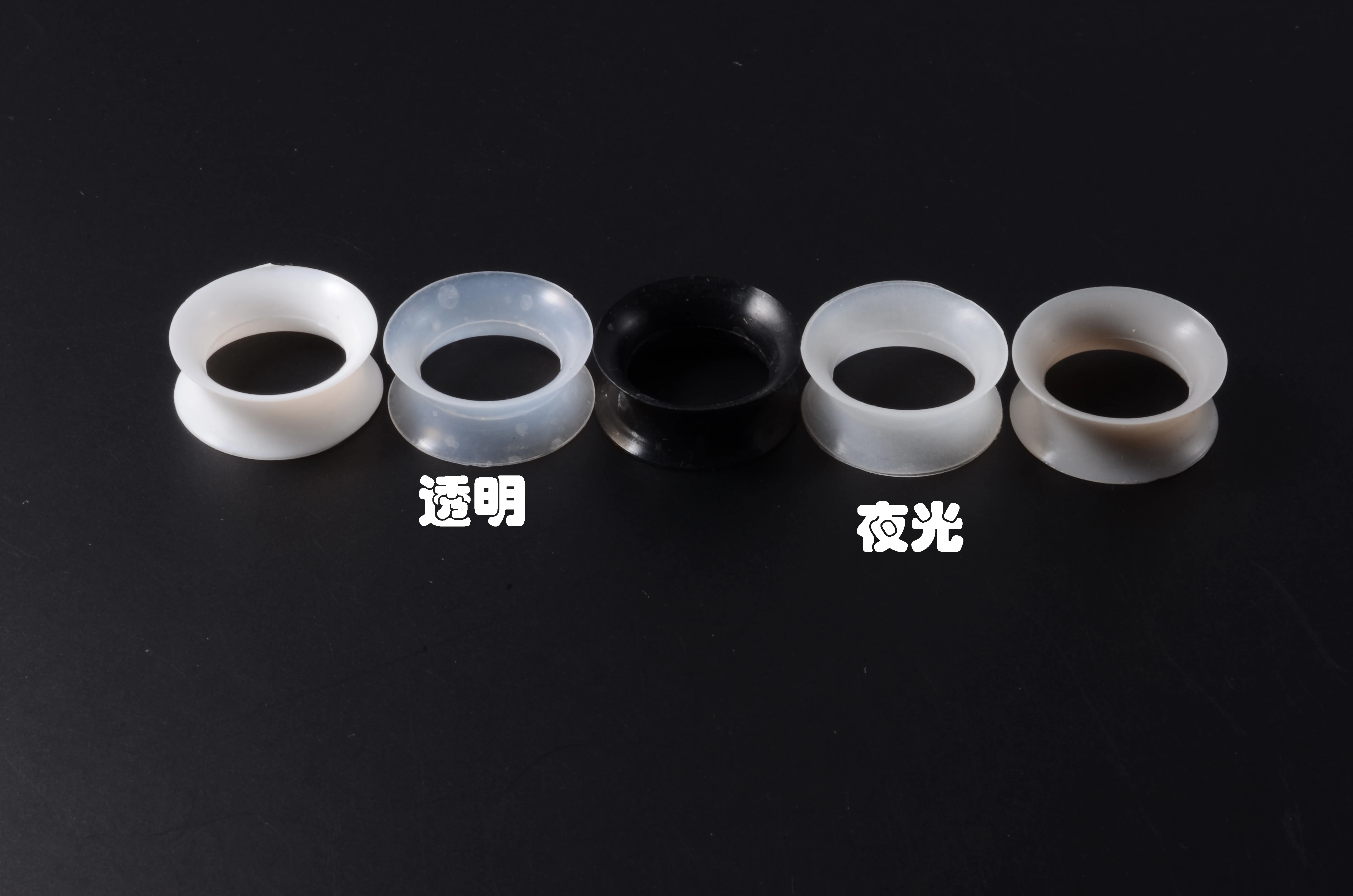 Silicone Ear Plugs and Tunnels 2Pcs Ear Piercings Earlets Screwed Earring Expander Gauges Body Jewelry Piercings