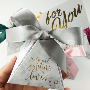 

New Gray Triangle Paper Candy Box with Different Colors Ribbons Wedding Favor Gift Boxes Gift Bags for Baby Shower Party