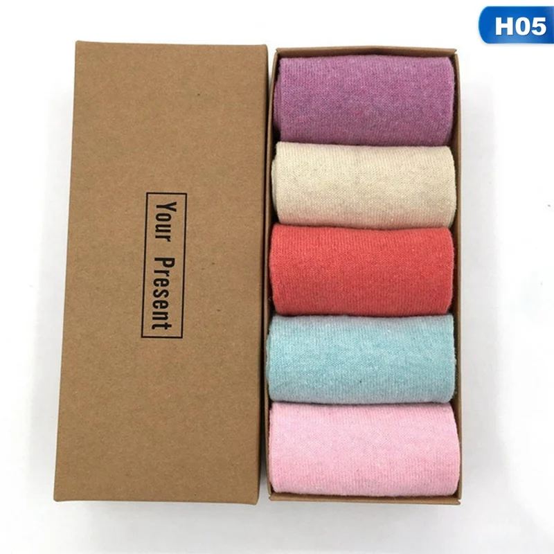 Retro Thickening Women Socks Autumn Winter Rabbit Wool Patchwork Socks Female Christmas Series 5 Colors Mid Tube Socks Gift Box