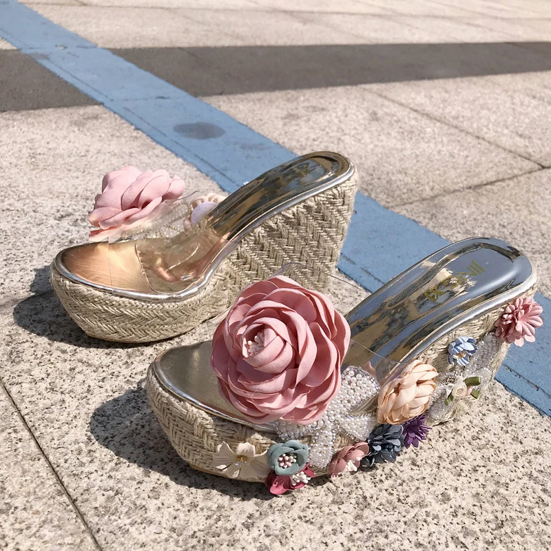 

Luxury Platform Heels Slippers Woman Flower Applique Clear Slides Summer Wedges Sandals Crystal Thick Bottom Shoes Zapatos Mujer