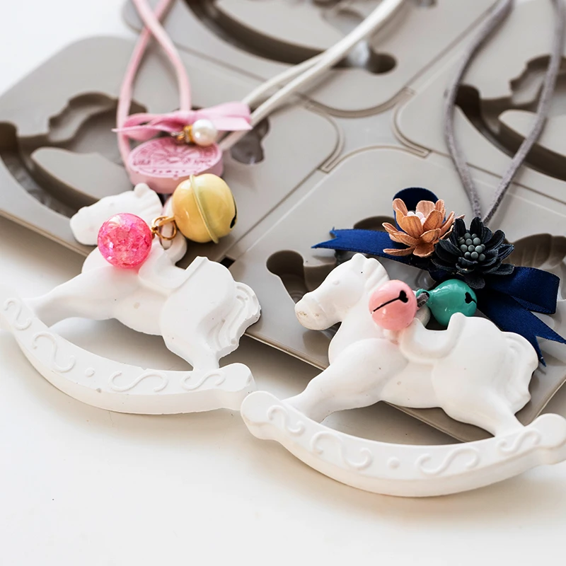 Cute Horse Shaped Aromatherapy Wax Silicone Mould For Car Pendant Decoration DIY Gypsum Plaster Molds