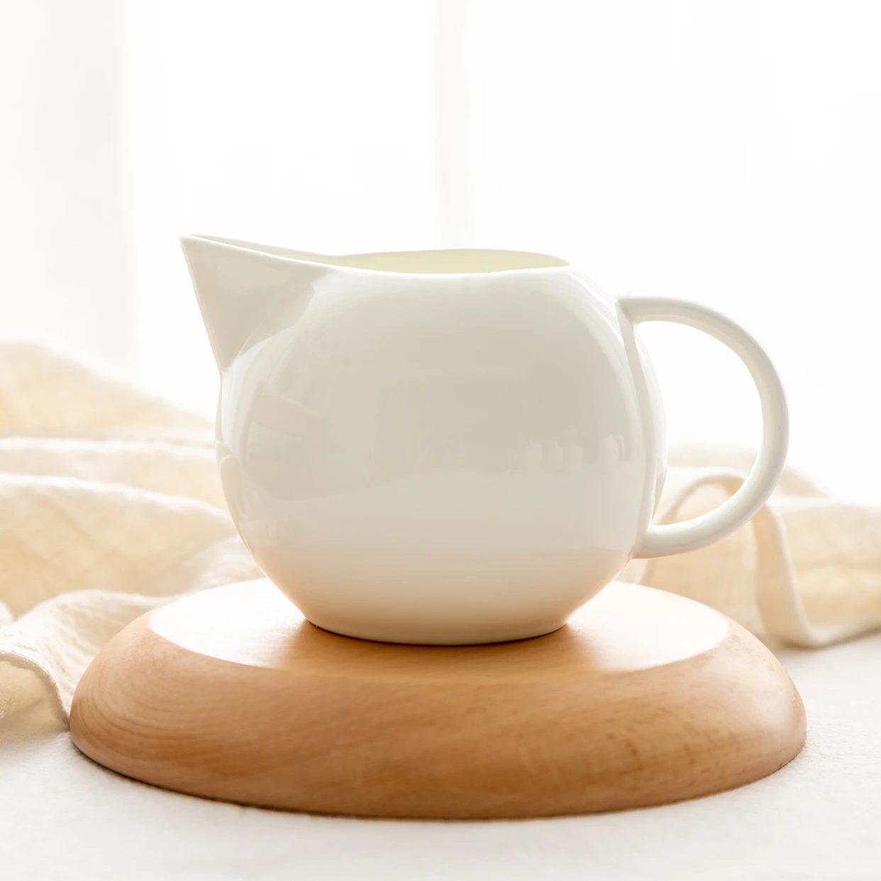 Комплект из 2 предметов Классический белый керамический молочный кувшин чайник маленький, для молока кувшин роскошный английский день чайная чашка, кофейная кружка молочный кувшин - Цвет: Белый