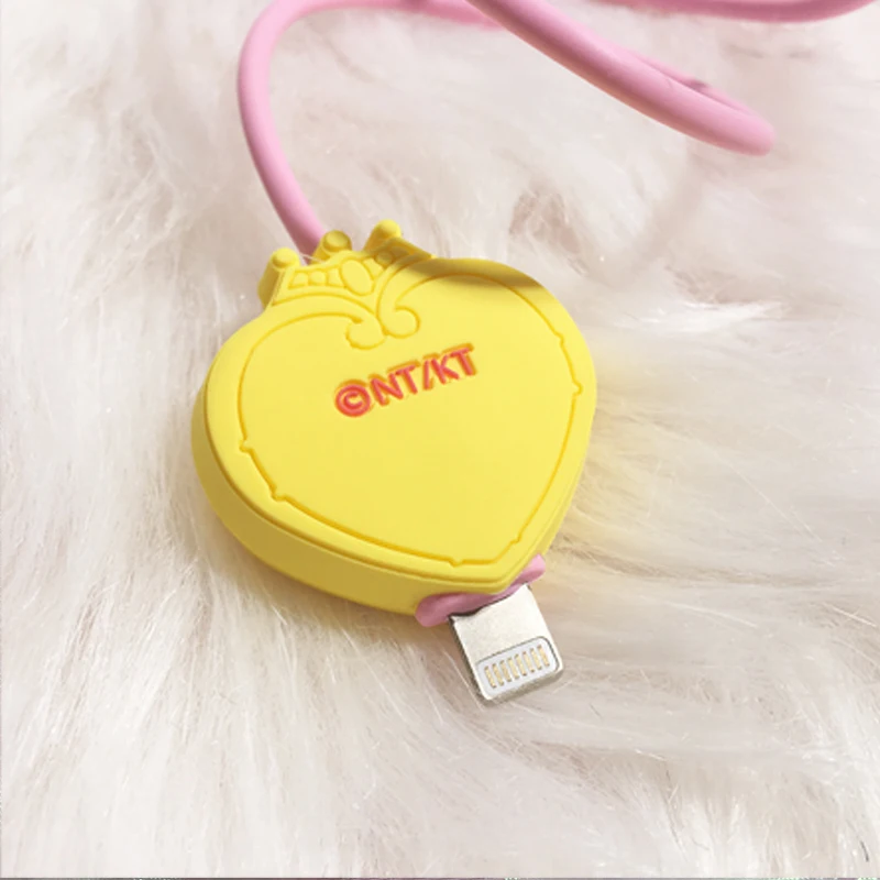 Подлинная Лицензия Сейлор Мун Кристалл космическое сердце compacts USB кабель для iPhone 5 6 7 8 XS 1 М костюм косплей