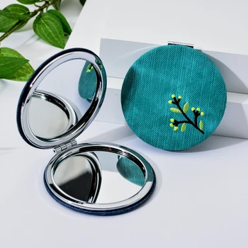 

Creative Design Embroidery Hand Mirrors Custom Double-Sided Folding Mirror Cartoon Pattern Cloth Flower Make Up Accessories