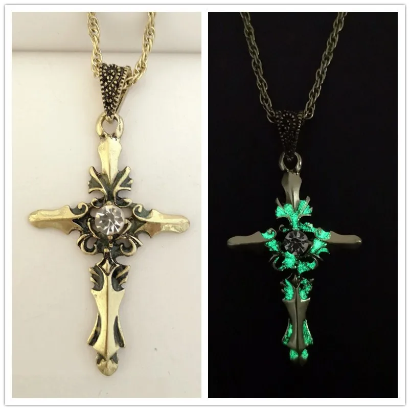 Европейская и американская мода хипстер кино Дневники вампира Священное Сердце