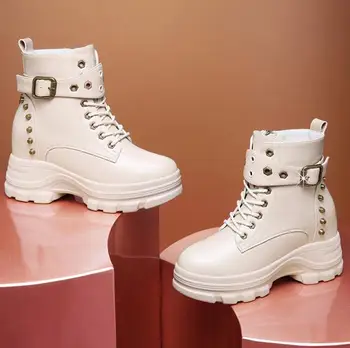 

Martin boots female 2019 new wild autumn and winter boots autumn thick bottom net red short boots female increase