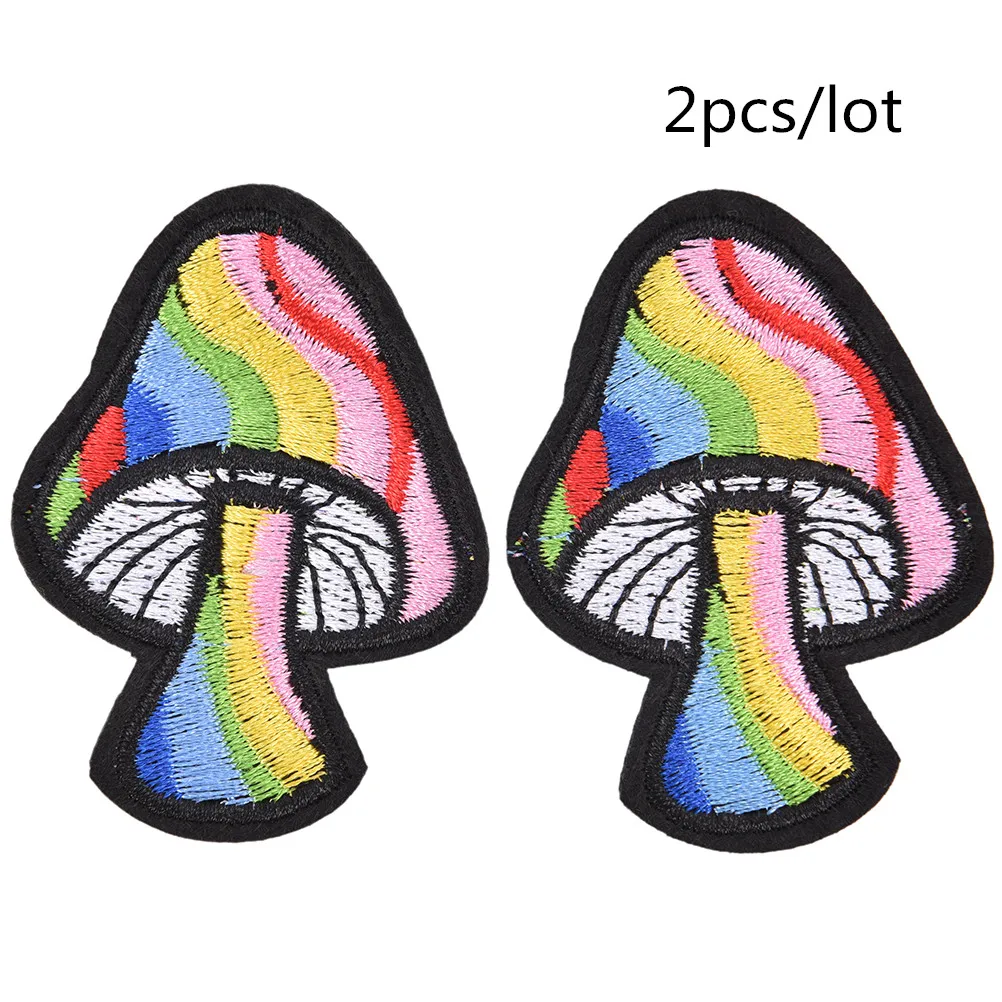 

2pcs/lot Mushroom Retro 70's Hippie Love Peace Weed Iron-On Patch Fabric Sewing On Applique For Jacket Clothes Badge DIY Apparel