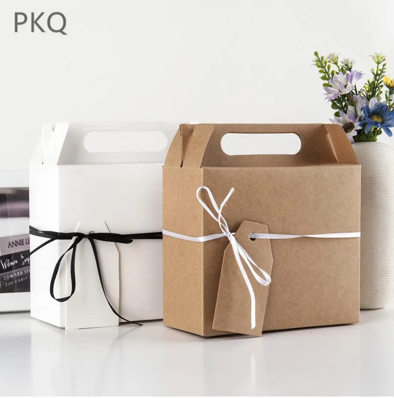 

50pcs White Brown Paper Candy Boxes With Handle Snack Cookie Chocolates Gifts box Wedding Event party Cardboard Box
