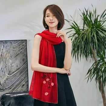 

2020 new female comfortable and versatile mulberry silk embroidered scarf silk sunscreen shawl