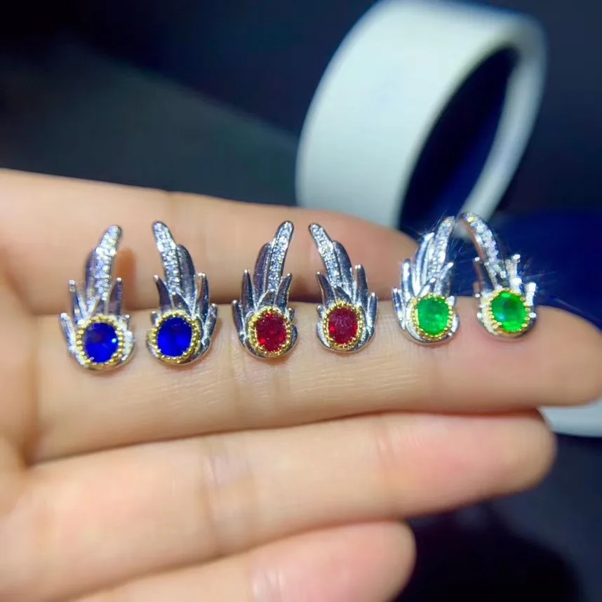 

Женские серьги из серебра 925 пробы
