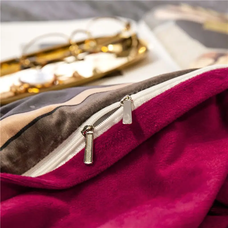 Waliicorners Soft Fleece Duvet Cover Bed Sheet Pillowcases New Luxury European Style Horse Printing Winter Warm Crystal Velvet Bedding Set 11 606D6058