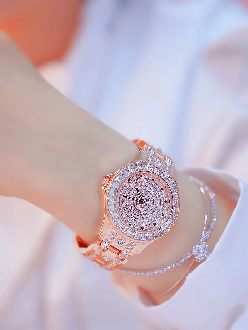 10904268821_381868954